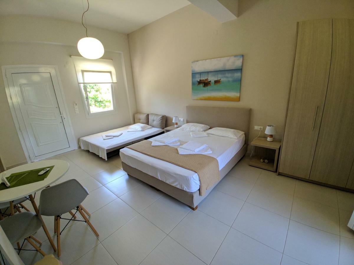 Minimalistic Apartment Near The Sea Goúves Eksteriør bilde